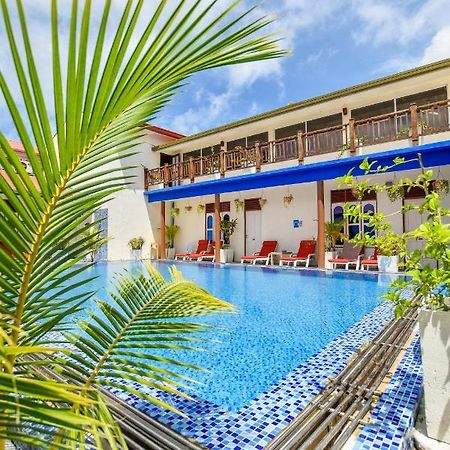 Equatorial Divers Lodge Атолл Адду Экстерьер фото